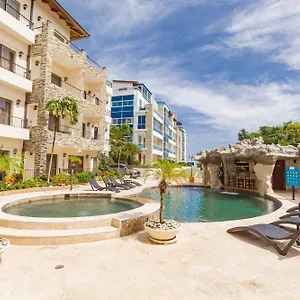 At Grand Laguna By Calisto Apartment