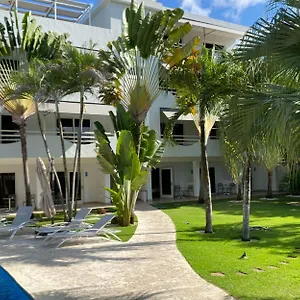 4* Otel New Garden